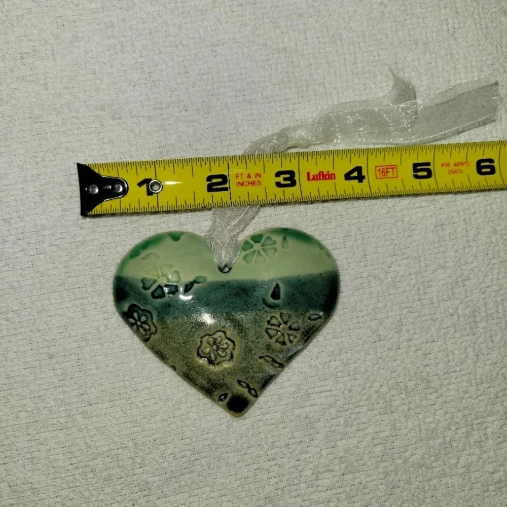 Ceramic Green Heart Ornament with flowers Decoration Window Tree